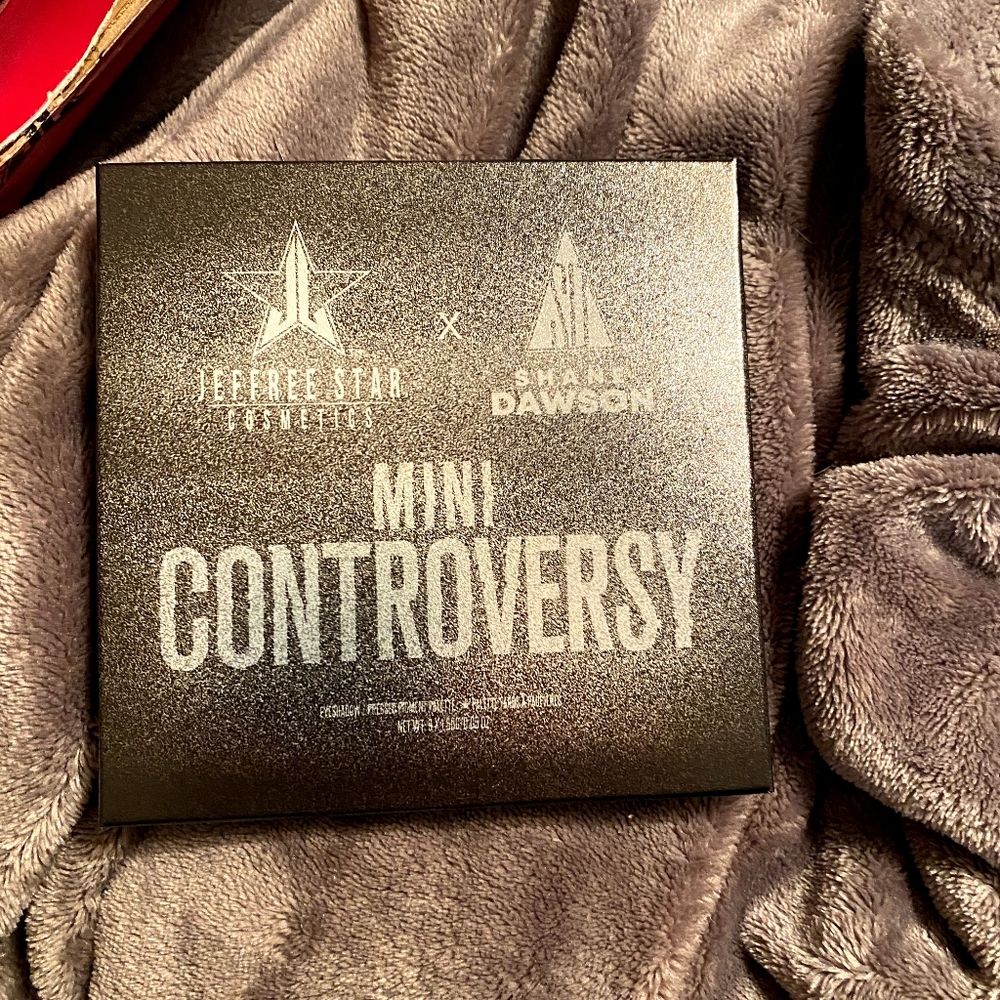 Jeffree star x Shane Dawson mini eye pallet
